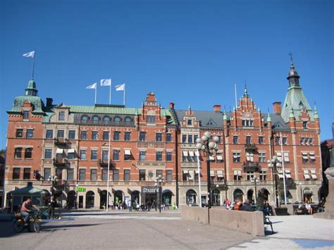 Folktandvården centrum sundsvall huvudsakliga kategori är tandläkare. Hirschska huset vid torget - Bilder Sundsvall, Sverige ...