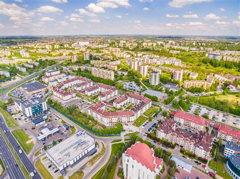 Obecnie w polsce wysokość podatku od nieruchomości zależy od jej powierzchni, dlatego ustanowienie podatku katastralnego znacząco zwiększyłoby obciążenia właścicieli. Podatek katastralny w Polsce | Blog ListaPrzetargow.pl