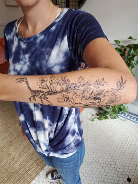 Where to get inked scoping dcs tattoo scene. Velociraptor and flowers done by Hannah Kang at Nice ...
