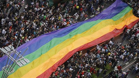 Grandes marcas e orgulho lgbt: Agora evento oficial, Parada LGBT deve passar ao largo da ...