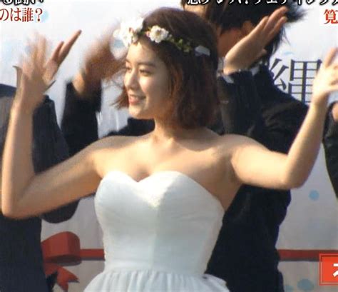 筧美和子 ウェディングドレスで海に落とされおっぱいがこぼれ ...