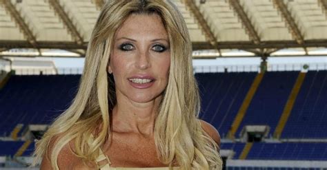 Farò tesoro dei consigli ricevuti. La Domenica Sportiva, Paola Ferrari vs Sabrina Gandolfi ...