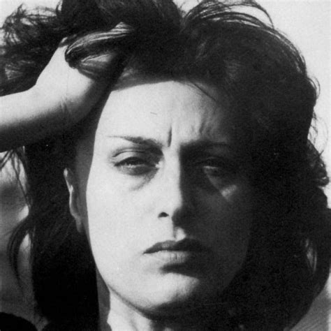 She was known for her explosive acting and earthy, real life portrayals of characters. Anna Magnani: Non togliermi neppure una ruga. Le ho pagate ...