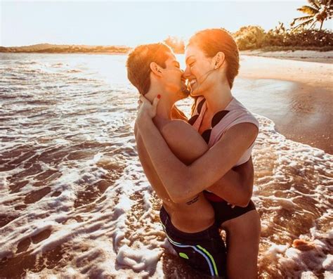 Enzo celulari posta primeiras fotos com bruna marquezine. Victoria Grendene se declara a Enzo Celulari: "Eu te amo ...