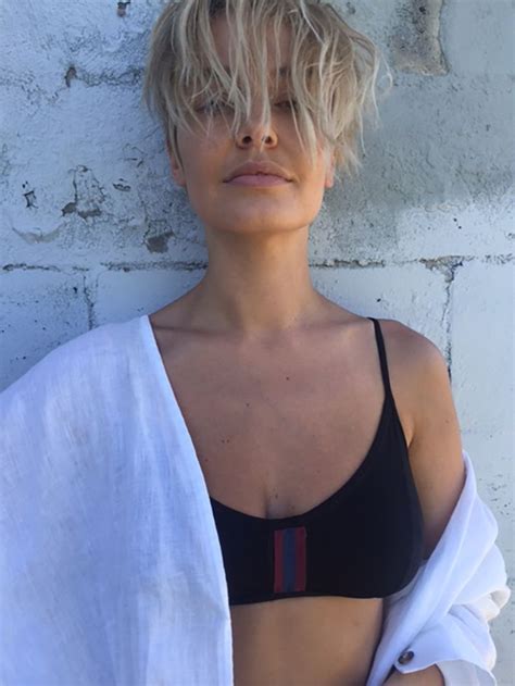 Selfish, rich people like this should be forced to meet the full cost of their quarantine, not the australian taxpayer! 373 best images about Lara Bingle on Pinterest | Hair ...