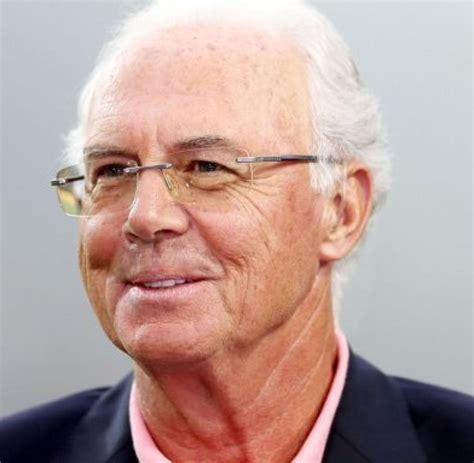 Fifa's ethics watchdog on wednesday imposed a warning and 7,000 swiss franc ($7,055) fine on german soccer legend franz beckenbauer, the former in the present case, mr beckenbauer failed to cooperate with an ethics committee investigation.regarding the 2018/2022 fifa world cup bids. Fußball-FIFA: FIFA-Boss Beckenbauer? "In diesem Leben ...