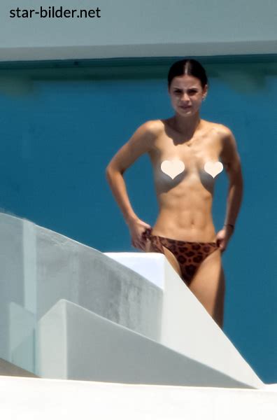 Die sängerin meldete sich mit einem bikinifoto auf instagram. Stars nackt Bilder Blog Galerie - jede Woche neu