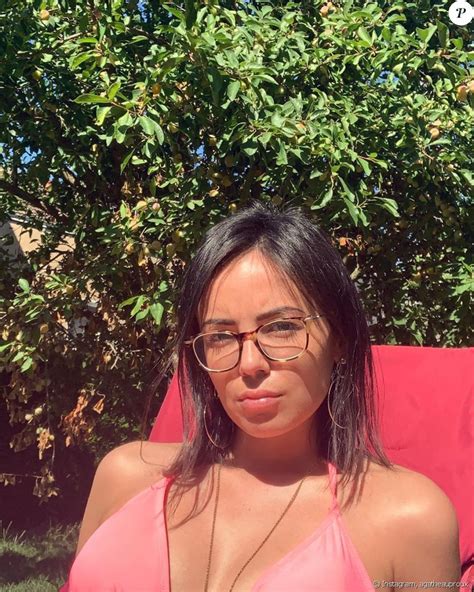 A l'occasion de l'anniversaire d'agathe auproux ce mercredi 17 octobre, babarissa vous propose de revivre ses meilleurs. Agathe Auproux en maillot de bain sur Instagram, le 20 ...