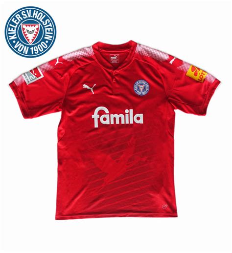 The squad overview lists all player stats for a selected season. Holstein Kiel Jersey * Kinsombi * with autographs from the entire team - Catawiki