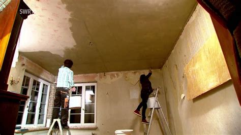 Wenn möglich, sollten sie vor dem renovieren alle gegenstände und möbel aus dem wohnzimmer ausräumen, um ausreichend platz, z. Renovieren mit Lehm: Natürlicher Baustoff fürs Wohnzimmer ...