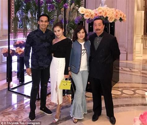 Chryseis tan & sm faliq. Daughter of Vincent Tan marries business executive | Daily ...
