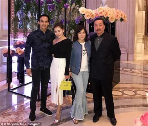 Daughter of Vincent Tan marries business executive | Daily ...