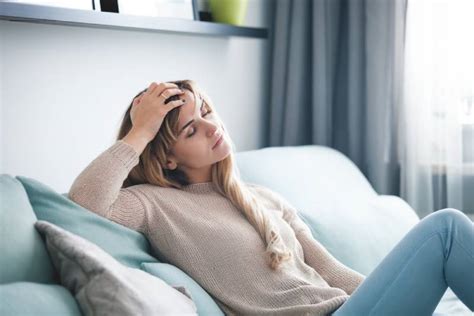 Eine schwangerschaftsübelkeit kann schon in den ersten wochen auftreten und über einige wochen. Schwangerschaftsübelkeit: Wann, Warum Und Was Hilft?