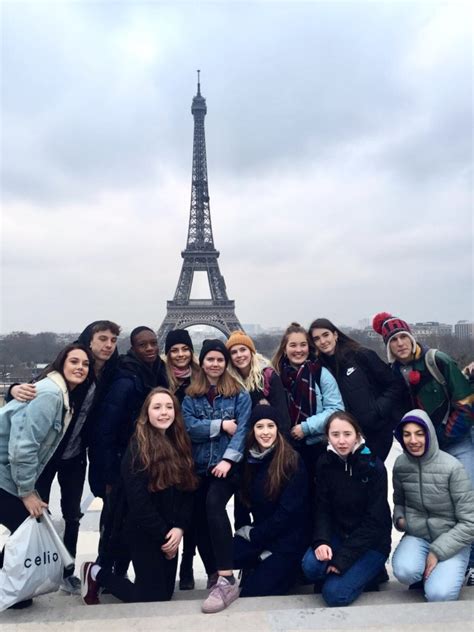 Our tours offer the perfect mix of guided sightseeing & free time to explore. French Exchange Group in Paris - Ashton School