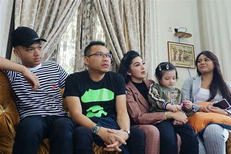 Pasangan anang hermansyah dan ashanty dikenal publik sebagai suami istri yang harmonis. Liburan ke Kanada, Anang Hermansyah dan Ashanty Berbulan ...