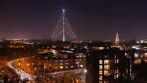 Ze onderscheiden zich door maatwerk in samenstellingen, advies en flexibiliteit. Zendmast IJsselstein. Grootste kerstboom ter wereld ...