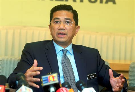 Mohamed azwan haji ali adalah seorang pengacara popular di malaysia. Video Seks Ditularkan Oleh Anggota PKR Sendiri - Azmin Ali ...
