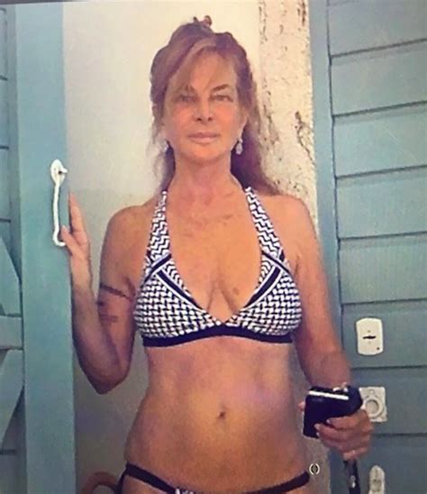 Nel corso degli anni ha avuto. Giuliana De Sio BIKINI da urlo a 63 anni - Tutto sul Gossip