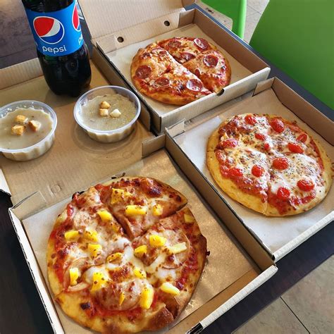 Following new government guidance availability of collection may vary by hut. 5 Best Street Pizza Spots In Johor To Get Your Pizza ...