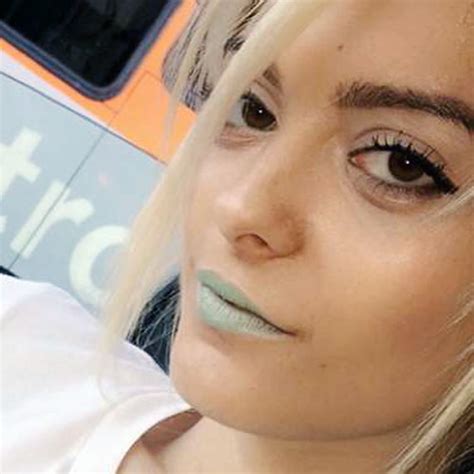 Sign up to receive email updates about the latest news and music. Bebe Rexha Makeup: Black Eyeshadow, Nude Eyeshadow & Green ...