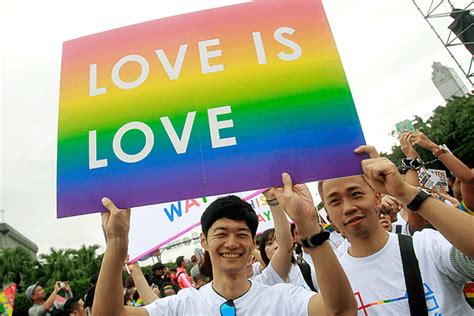 Find out what's happening in lgbt: Memahami Apa Itu LGBT - Berita Gay dan Lesbian