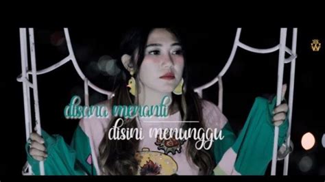 Lirik dan chord lagu terlengkap dan terupdate dunia musik indonesia dan mancanegara. Lirik Lagu Sungguh Ku Merasa Resah Merinda Anjani - Di ...