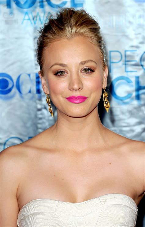 Kaley Cuoco Has Pink Eyebrows Now And You're Gonna Want To Copy The Look ASAP