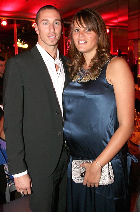 May 25, 2008 · news people : Laure Manaudou affiche ses rondeurs de femme enceinte - Elle