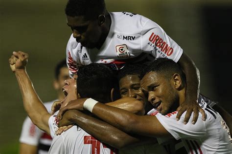 Brazilian league leaders sao paulo fell to their second successive league defeat on sunday after being beaten. São Paulo x Santa Cruz: Tudo o que você precisa saber ...