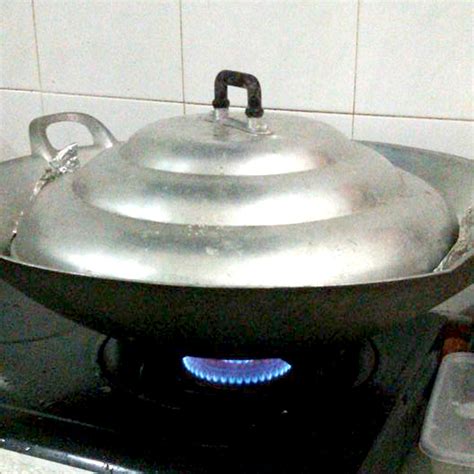 Kalau nak buat sikit je, boleh je. Cara Mudah Bakar Kek Atau Biskut Tanpa Oven, Memang ...