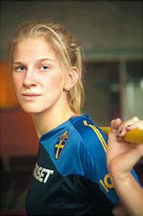 She is also in sweden women's national football team. Sofia banar väg — svenskfotboll.se