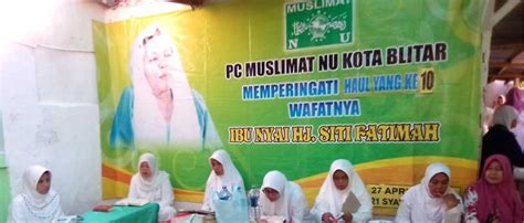 Restoran siti fatimah menyajikan makanan nasi campur. Sholawat Siti Fatimah - Siti Fatimah Kades Perempuan ...