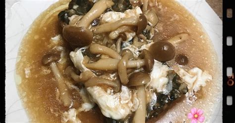 Telur asin dapat dipadukan dengan berbagai masakan misalnya nasi jamblang dan nasi lengko. Resep Angsio Tahu Jamur Shimeji oleh Iris May - Cookpad