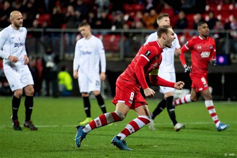 Select from premium teun koopmeiners of the highest quality. Koopmeiners redt AZ in Europa League met late strafschop ...