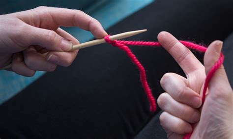 If casting on and binding off knitting projects sometimes throws you for a loop, you've come to the right place! Found! The Easiest Way to Cast On in Knitting | Cast on ...