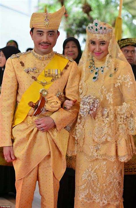 Maybe you would like to learn more about one of these? MAJLIS PERKAHWINAN DIRAJA ANAK SULTAN BRUNEI YANG ...