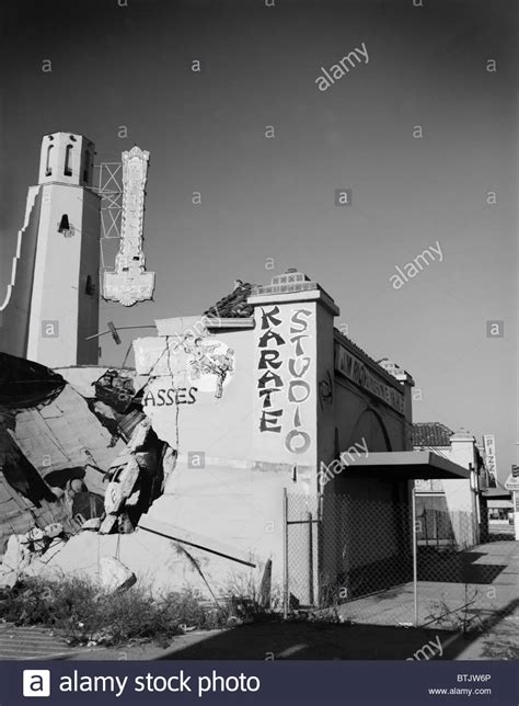 'that earthquake sucked,' canadian screenwriter kelly oxford @aliyah111_ wrote: California Earthquake Damage High Resolution Stock Photography and Images - Alamy