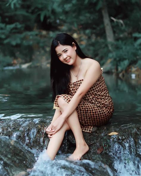 Gadis desa lg pipispembantu rumah indonesia. Cerita Lucu - 22 Kumpulan Lawakan Berbau Humor Dewasa - Dzargon