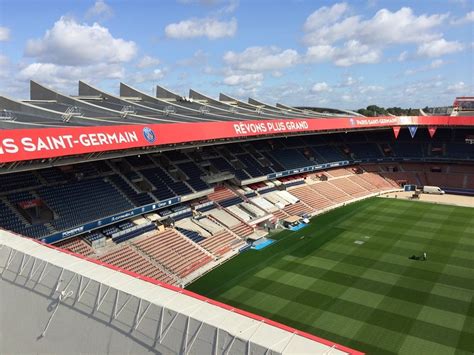 Il est plus aisé de monter aux étages. Forum PSG Clan > Le Parc des Princes