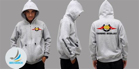 Tarung derajat is a full body contact hybrid martial art from sundanese people in west java, indonesia, created by haji achmad dradjat.1 he developed the techniques through his experience. Hoodie Tarung Derajat - Jual Premium Hoodie Zipper Tarung ...