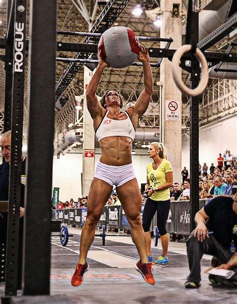 Between the combination of the anatomy and absolutely wonderful conditions, the shape is supposed to look like the front feet of a camel. Today's Hot CrossFit girl is Stacie Tovar | RX Army