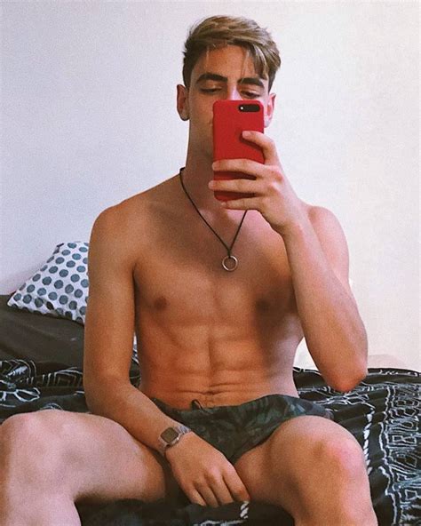 How can i contact alexandre frota's management team or agent details, and how do i get in touch directly? Filho de Alexandre Frota faz pornô na web: 'maior que o pai'