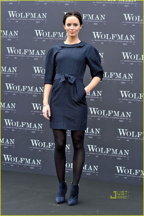 #staythefhome we are in this together. Emily Blunt is a 'Wolfman' Woman: Photo 2411932 | Emily ...