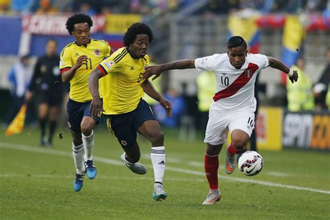 El rival, perú, tampoco llega en buen momento y tiene el agravante de estar dos escalones y tres puntos más abajo que colombia. PERÚ VS. COLOMBIA EN VIVO: MIRA AQUÍ EL PARTIDO ...