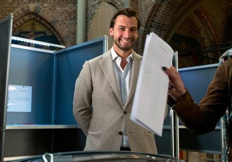 Hij vergelijkt het model van louwerse met het. Forum voor Democratie op vier zetels in peiling Maurice de ...