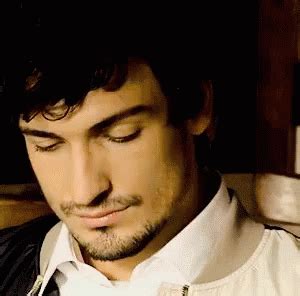 I dont know why i upload this but i got it from desktophut.comenjoy~ anime : Mats Hummels GIF - MatsHummels Look - Discover & Share GIFs