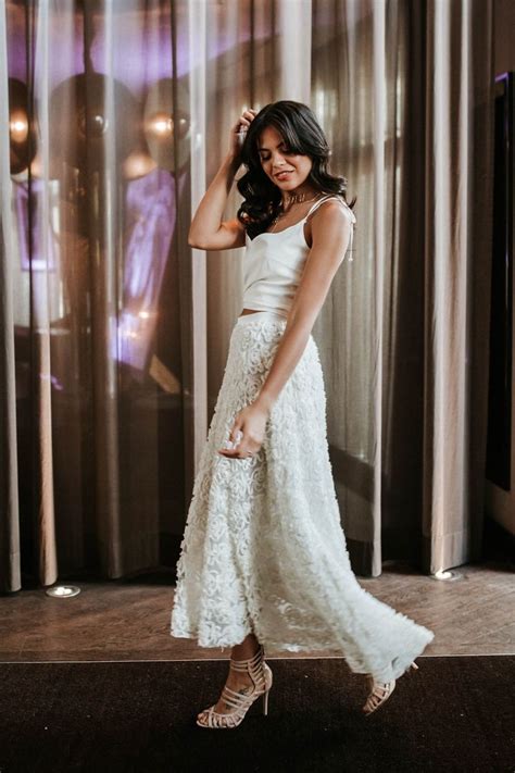 Die bestehenden hochzeitskleider um die fehlenden accessoires zu ergänzen. Inspiration für die moderne Braut - Zweiteiler, Rock und ...