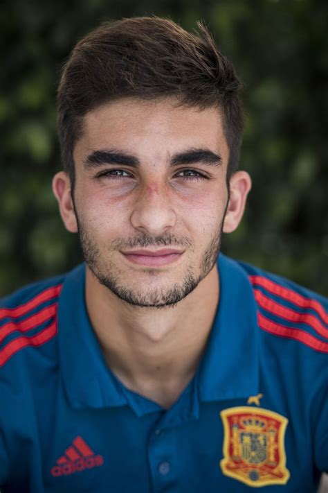 Ferran, es un futbolista español que juega en el manchester city y de la selección de españa. Ferran Torres seleccion española - Búsqueda de Google en ...