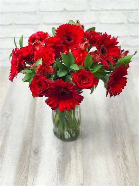 Floom helps you send stunning flowers by local independent florists. Very special - Flower Delivery West Los Angeles | Flower ...