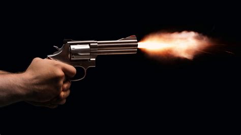 How are you all comment do. Kansas Man Planning to Fire Gun Into Air at Midnight on ...